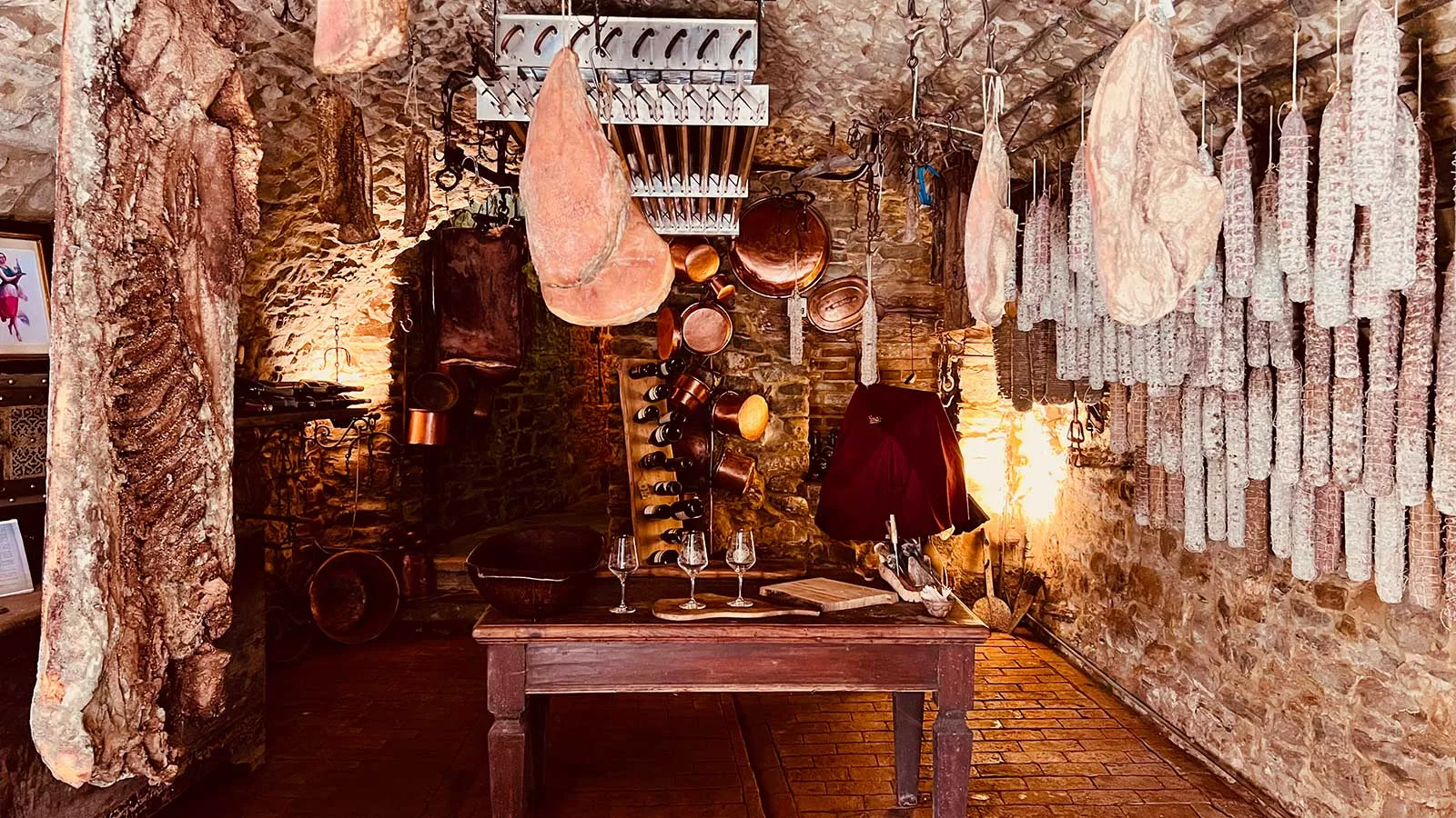 Quando l’antico incontra l’amicizia: una giornata tra salumi e sorrisi a San Sebastiano Curone